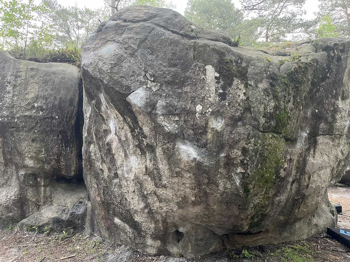 Bloc Os – Roche aux Sabots
