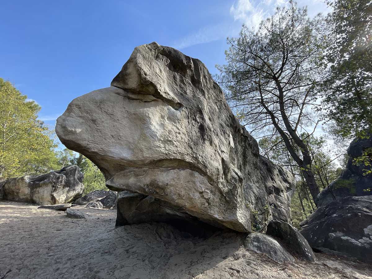 Mémoire d'Outre-Tombe – Rocher Fin