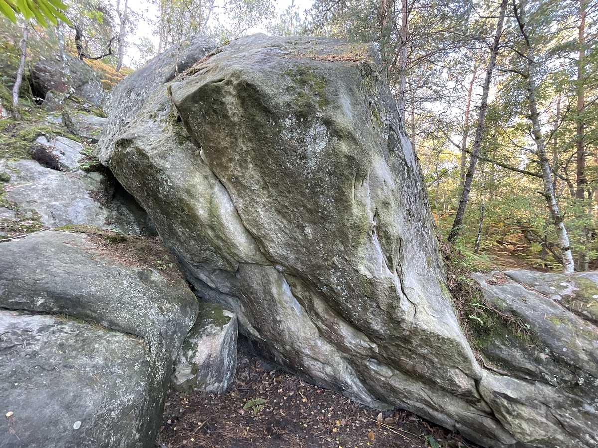 L'Isoloir – Secteur Rocher de la Reine
