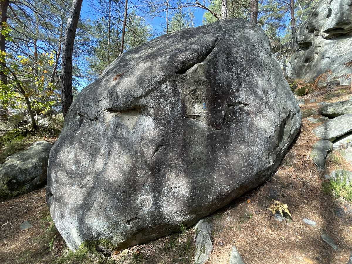Circuit bleu n° 28 – Rocher de la Reine